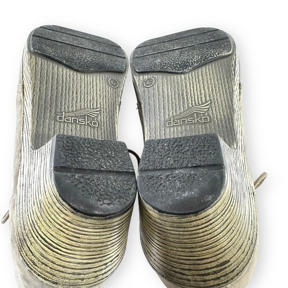 Dansko Meena Beige Gray Suede lace Up Ankle Clog Boots Womens 42  US 11.5/12 - Picture 10 of 13